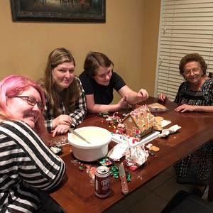 Meet your Posher, Christyl